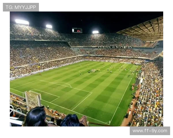 当绿茵场变战场全球足坛史上最震撼的一场大规模群殴事件